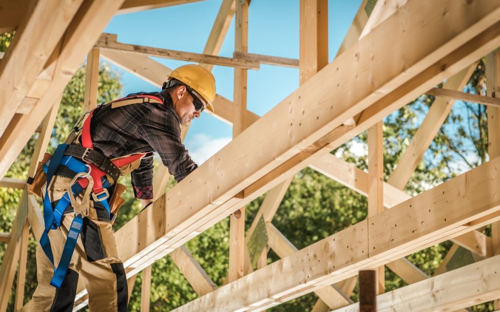 wood-house-frame-construction-YFLCH9H-1024x640